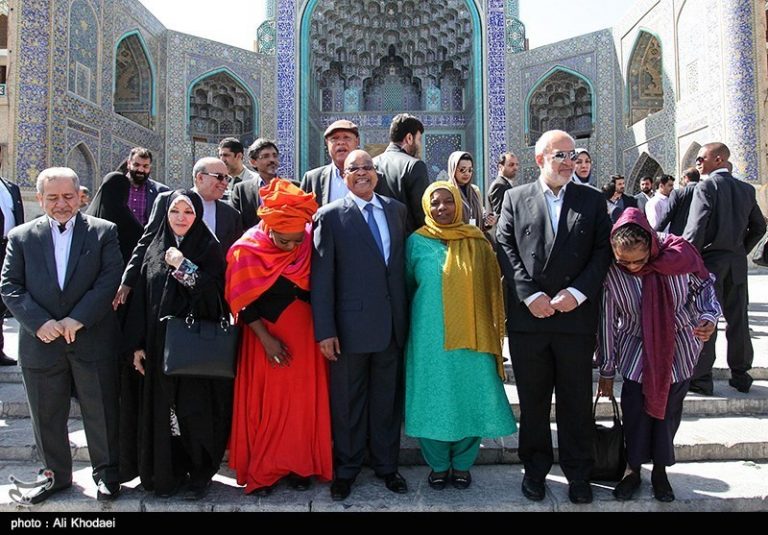 South Africa’s President Zuma Visits Isfahan