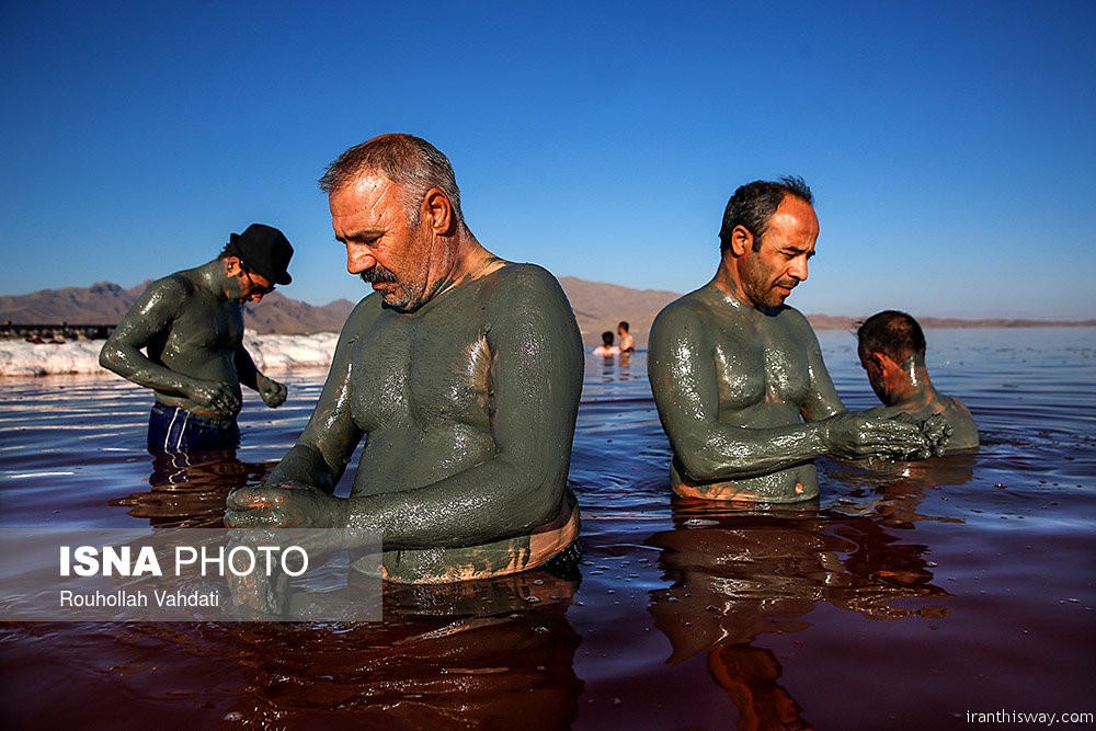 Iran’s Lake Urmia turns Red+ Photo