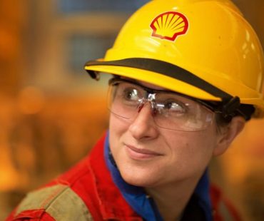 Royal Dutch Shell has signed a MoU with the National Petrochemical Company of Iran