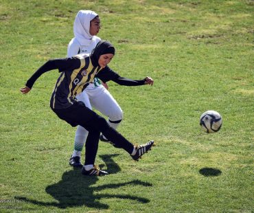 Photo: Iranian girls played football in Shiraz