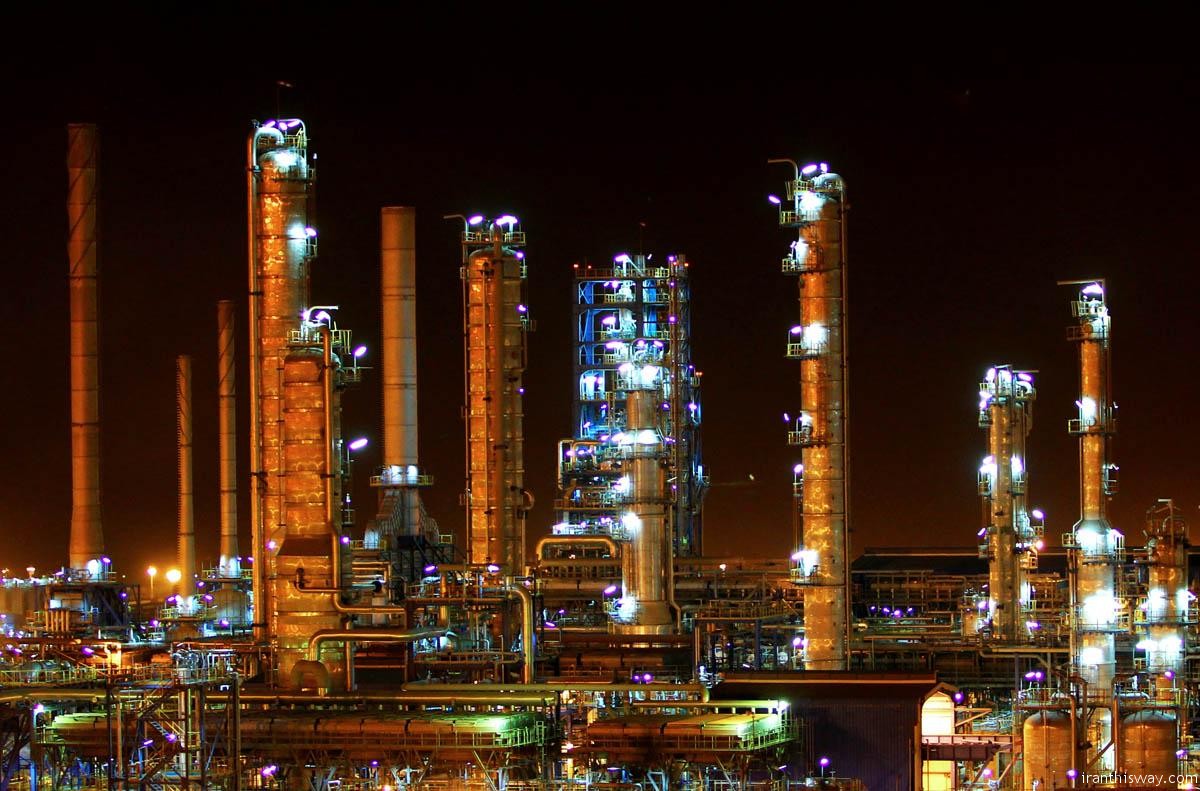 Iran Oil refinery plant