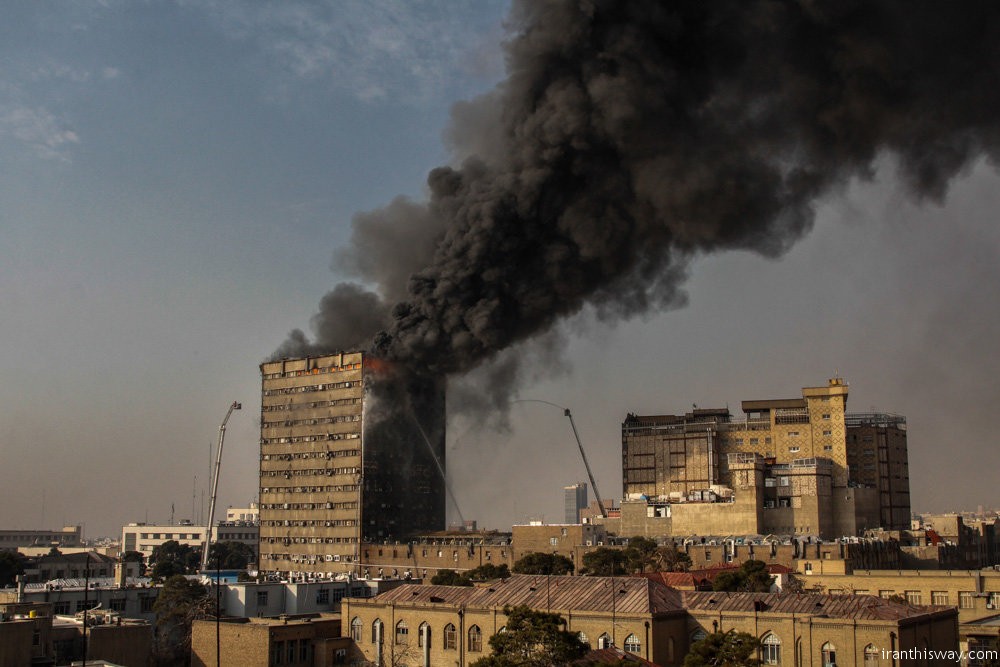 Photo: Tehran's  Plasco tower collapsed after burning+Video