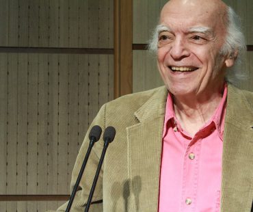 Iranian author Najaf Daryabandari passed away