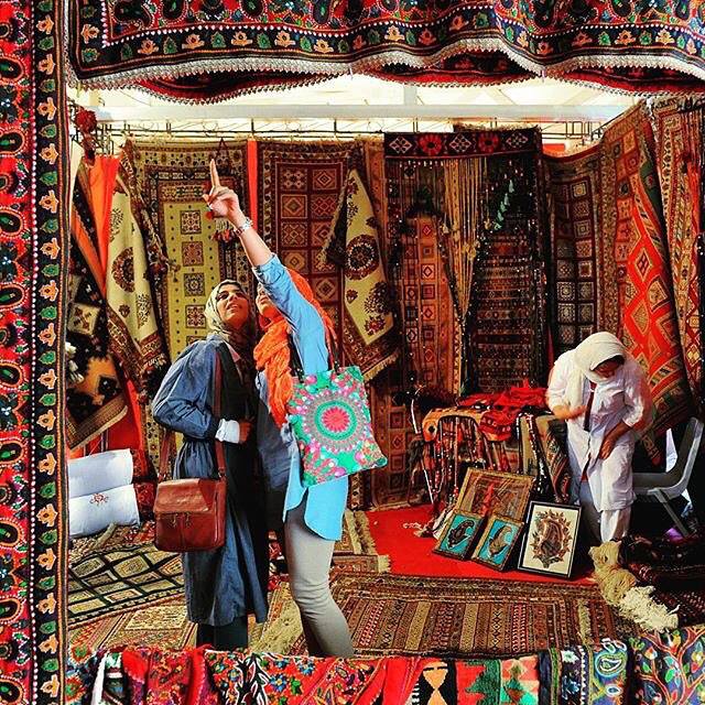 Persian carpet resumed exports to US