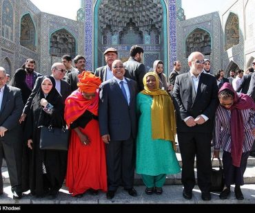 South Africa’s President Zuma Visits Isfahan