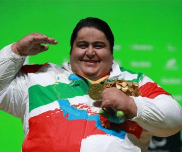 Iran’s Siamand Rahman makes history by breaking 300kg barrier +video