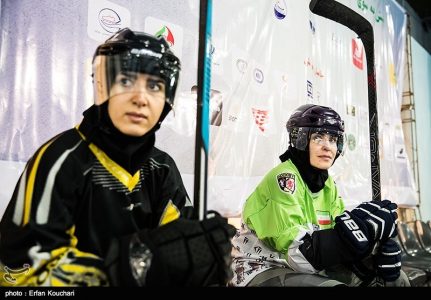Iran girls national inline hockey training-Photo