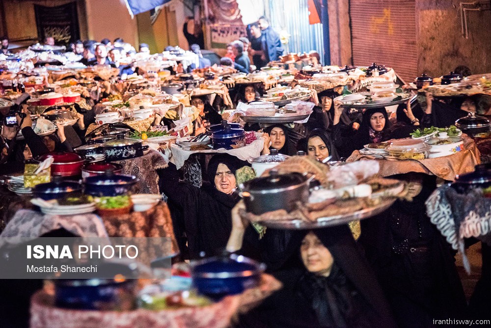 Women food vow tradition for Imam Hussein in Iran/ Photo