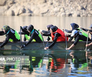 Photo: Iranian girls training Dragon boat in Khorasan