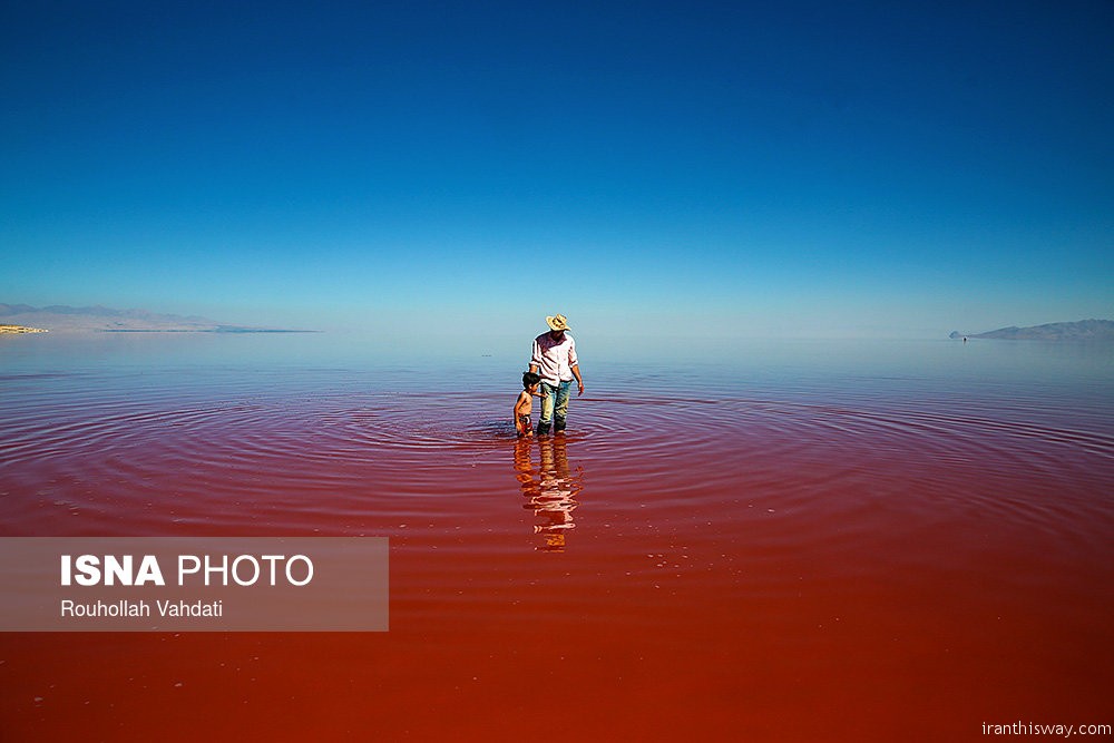 Photo: Lake Urmia become red