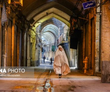 Photo: Tehran bazaar on holiday