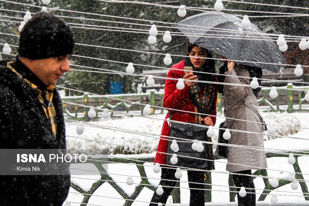 Photo: Snowfall in Tehran