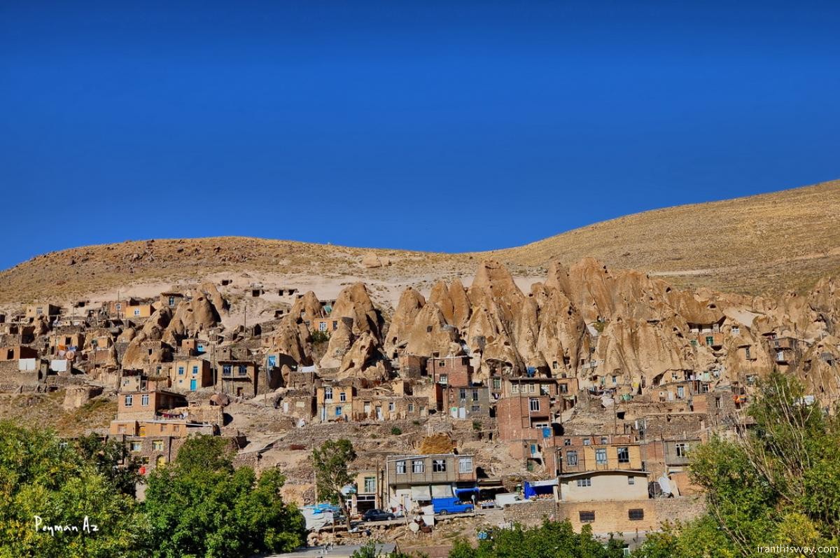 Kandovan: Scenic village filled with troglodyte homes