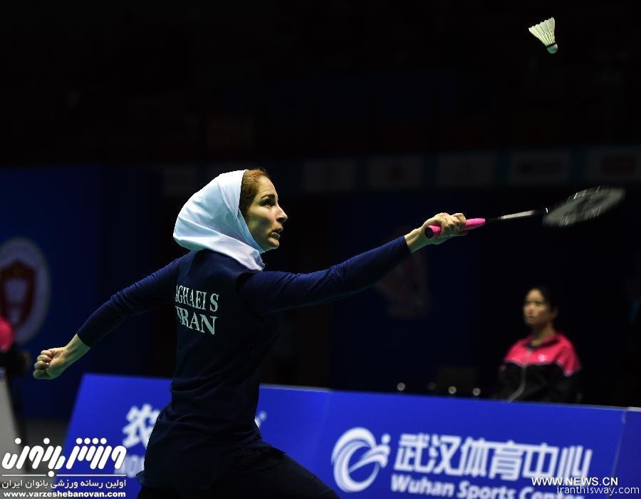 Iranian girl collects bronze in Asian badminton tournament