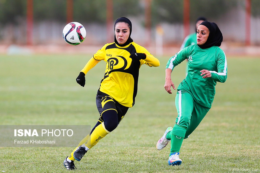 Photo: Iranian women football pro league