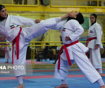 Photo: Iranian women Karate championship