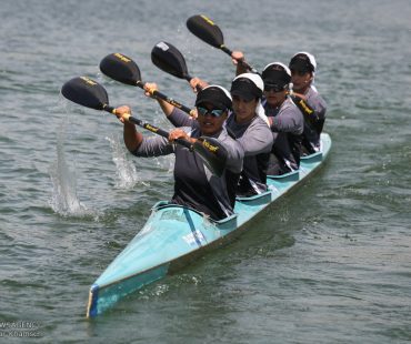 Photo: Iranian women kayaking pro league