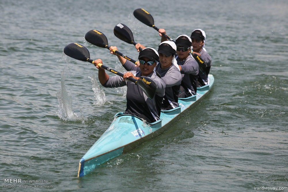 Photo: Iranian women kayaking pro league